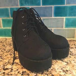 Fun canvas heeled boots